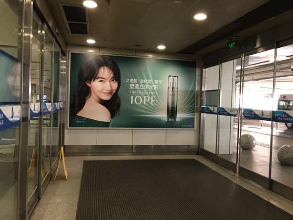 北京首都机场数码LED登机牌航空广告媒体 北京首都机场数码LED登机牌航空广告媒体