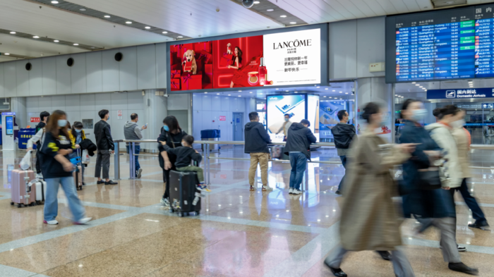 北京首都机场国内到达LED广告