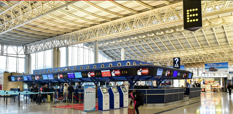 杭州机场LED广告.png
