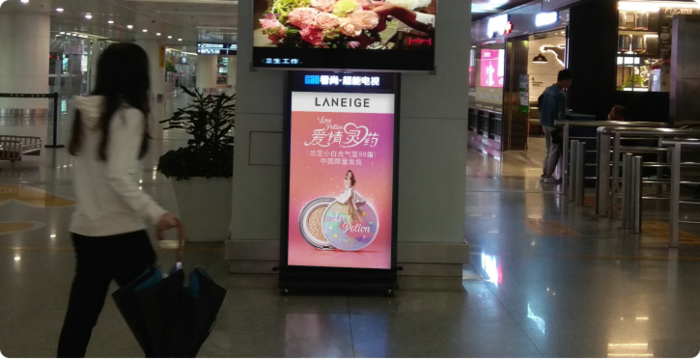 成都双流国际机场灯箱数码LED电子广告牌